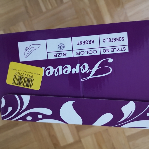 Brand New Silver pumps - Picture 4 of 4